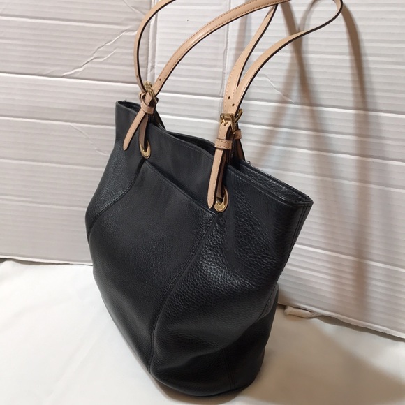 Michael kors leather tote with contrasting color adjustable straps - Picture 7 of 9